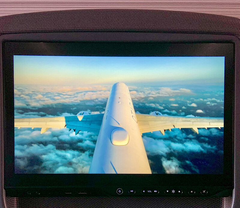 Industry-first exterior cameras on a narrow-body aircraft provide customers real time, high-definition flight views on IFE seatback screens (CNW Group/Air Canada)